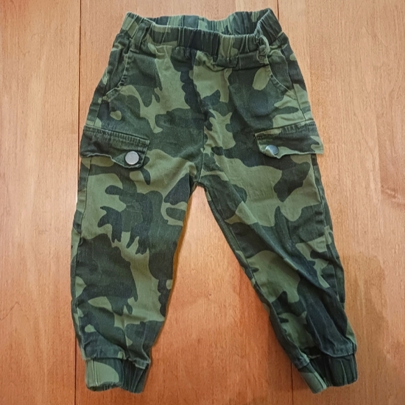 Infant Size 18-24M Camo Pants - Picture 1 of 1